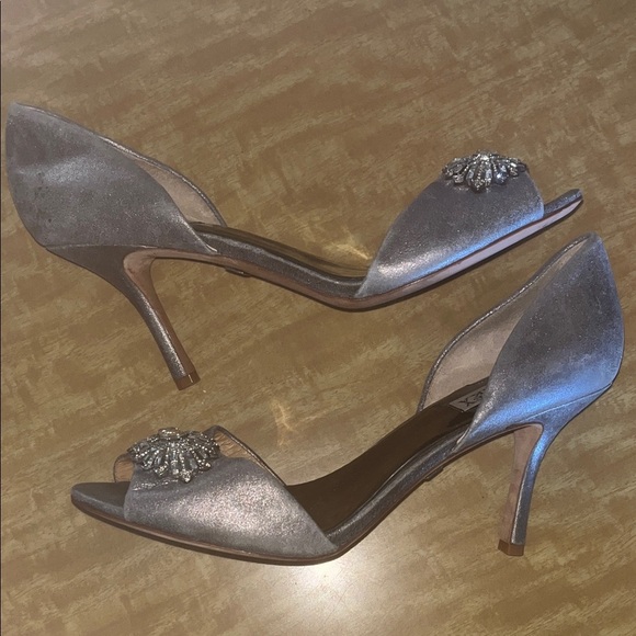 Badgley Mischka Metallic Silver Embellished Heels  SZ 9 1/2 M w/ dust bag - Picture 6 of 15